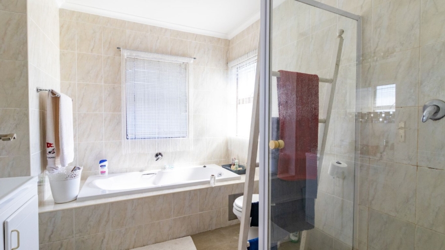 4 Bedroom Property for Sale in Langebaan Country Estate Western Cape